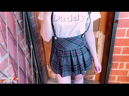 ❤️ Moksleivė giliai čiulpia savo penį ir dulkinasi vietoj pamokų. ❤❌ Anal video prie mūsų ❌️❤